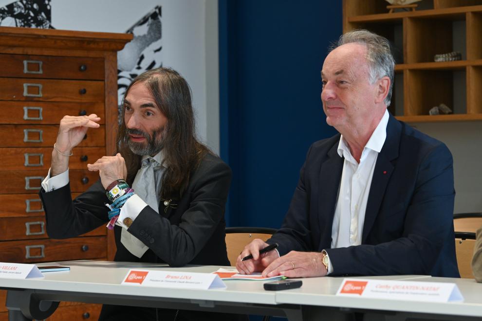 Conf��rence de presse